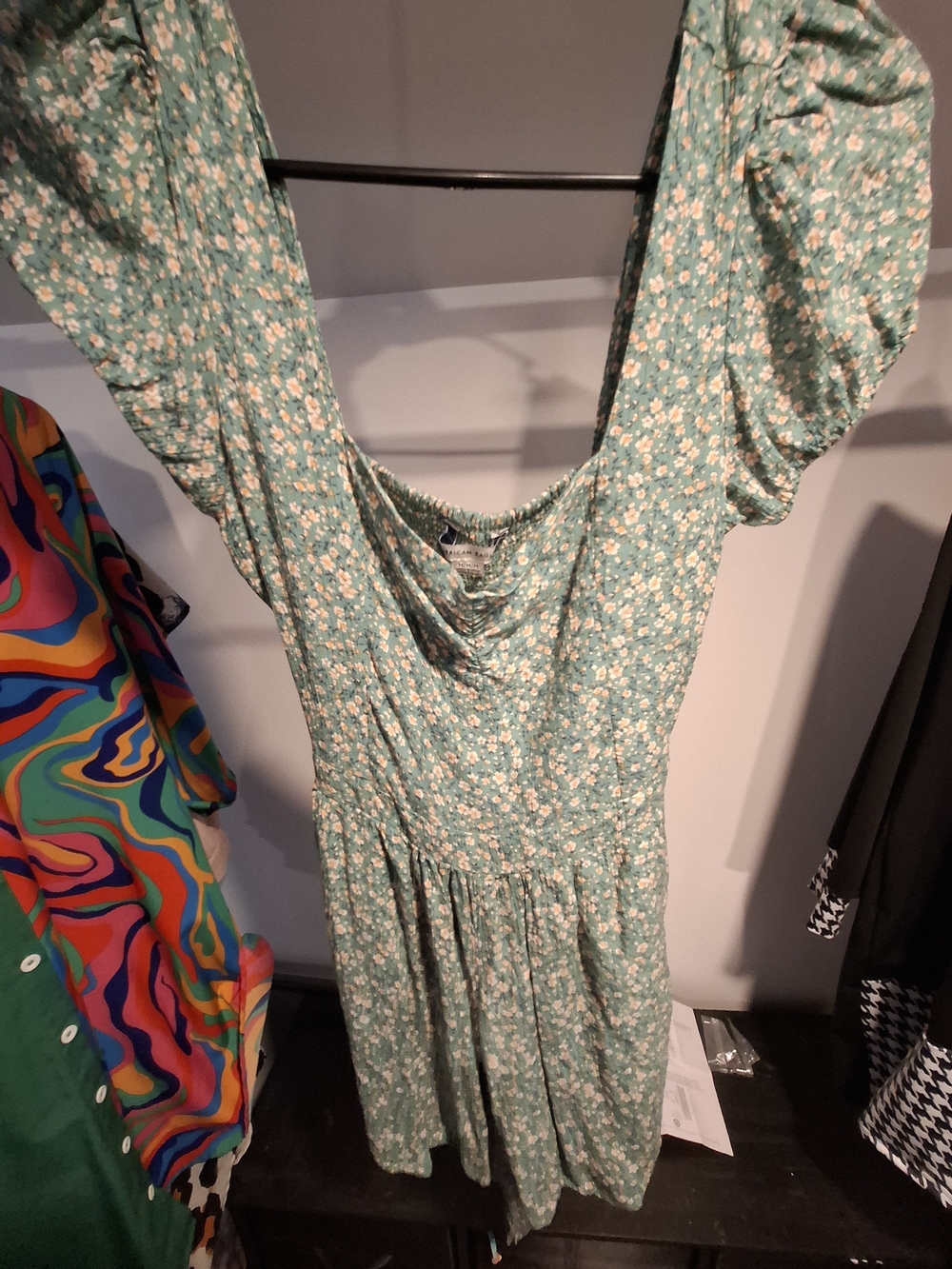 American Eagle Outfitters Green Floral Puff-Sleeve Romper